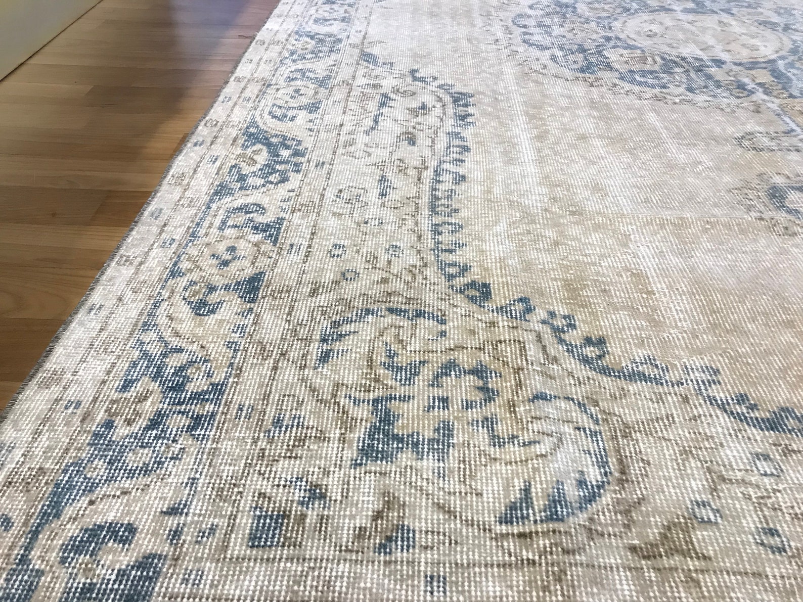 Beige Faded Oushak Rug - Image 5