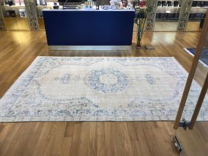 Beige Faded Oushak Rug - Image 4