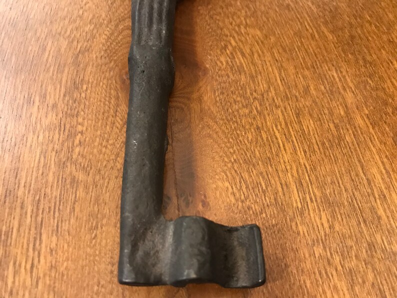 Vintage Brass Key - Image 4